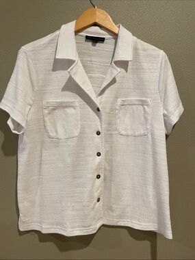 Jane and Delancey White Ribbed Short Sleeve Top